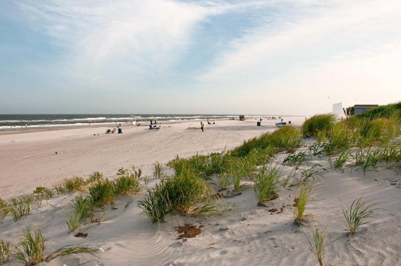 Walk To Beach Coastal Brigantine Condo With Patio! Εξωτερικό φωτογραφία